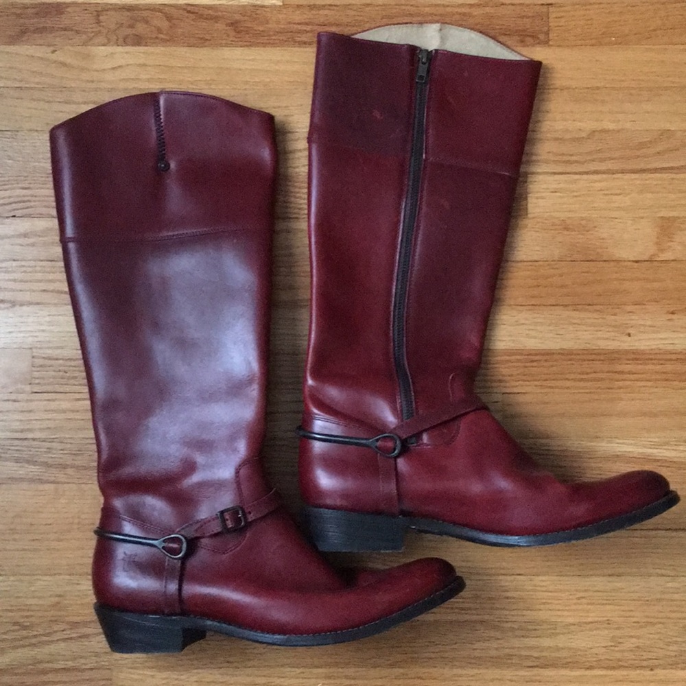Frye 10 Red Harness Boots